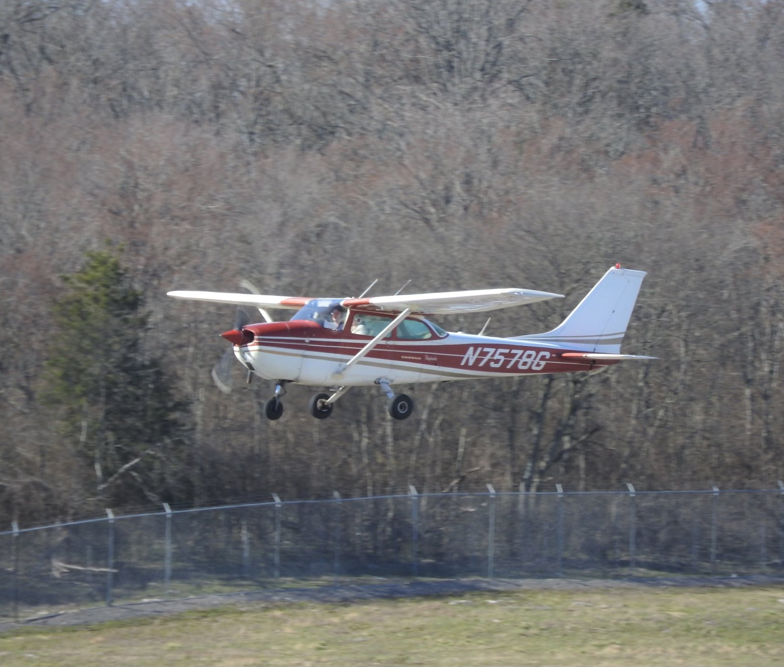 Frequency Change Aviation aircraft at John C. Tune Airport (KJWN)